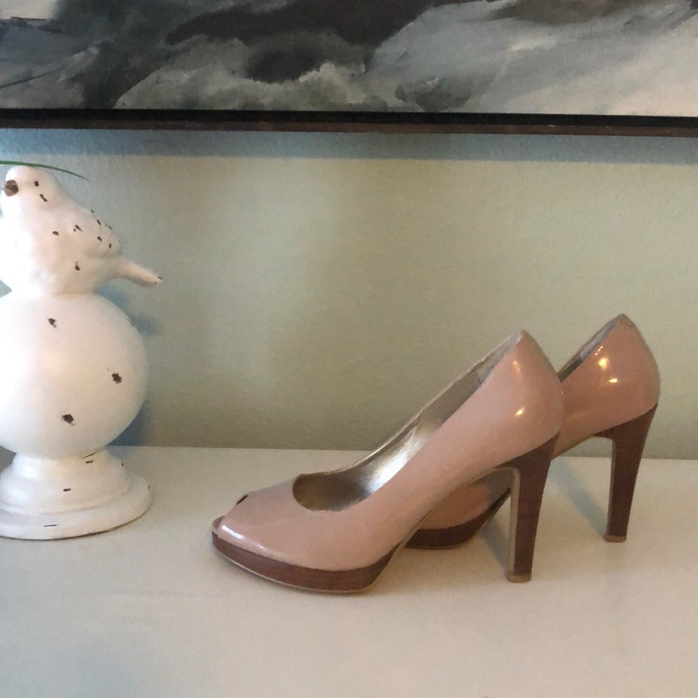 Rose Nine West peep toe heels